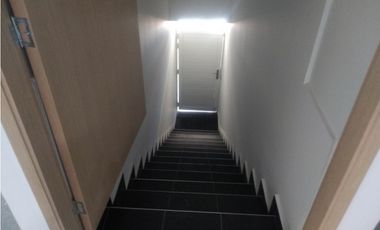 ALQUILO CASA COMERCIAL TEQUENDAMA