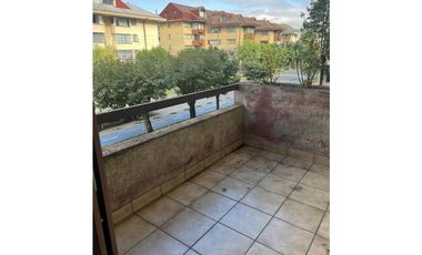 VENDE Departamento en calle Hochstetter, Temuco.