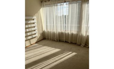 VENDE Departamento en calle Hochstetter, Temuco.