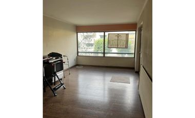 VENDE Departamento en calle Hochstetter, Temuco.