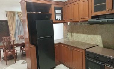 Rumah sewa kebayoran lama dekat Haji Nawi Jakarta selatan