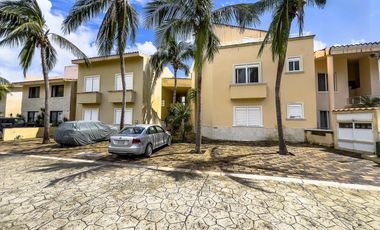 Departamento en  Venta con Frente de Laguna - Puerto Aventuras