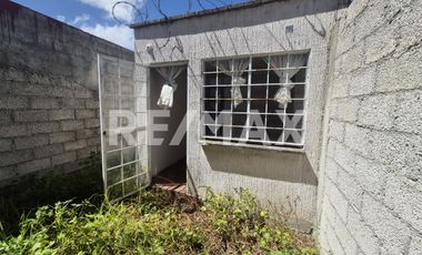 EXCELENTE OPORTUNIDAD, venta de casa sola - (3)