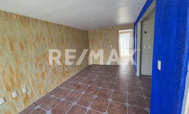 EXCELENTE OPORTUNIDAD, venta de casa sola - (3)
