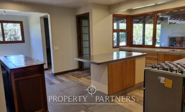 Excelente propiedad en arriendo en céntrico sector de la comuna