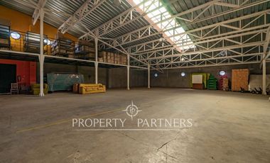 Galpón Sustentable con Techo Verde y Energía Solar a 30 Min de Santiago