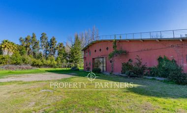 Galpón Sustentable con Techo Verde y Energía Solar a 30 Min de Santiago