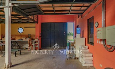 Galpón Sustentable con Techo Verde y Energía Solar a 30 Min de Santiago