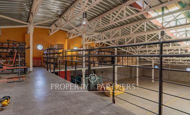 Galpón Sustentable con Techo Verde y Energía Solar a 30 Min de Santiago