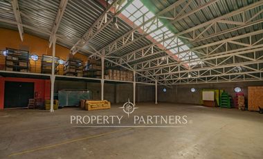 Galpón Sustentable con Techo Verde y Energía Solar a 30 Min de Santiago