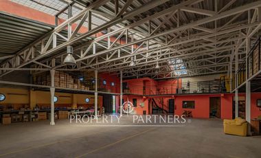 Galpón Sustentable con Techo Verde y Energía Solar a 30 Min de Santiago