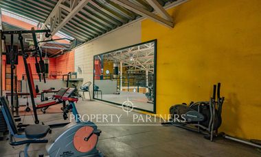 Galpón Sustentable con Techo Verde y Energía Solar a 30 Min de Santiago