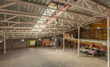 Galpón Sustentable con Techo Verde y Energía Solar a 30 Min de Santiago