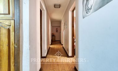 Oportunidad para inversionistas en Ñuñoa: Venta casa con gran terreno