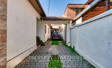 Oportunidad para inversionistas en Ñuñoa: Venta casa con gran terreno