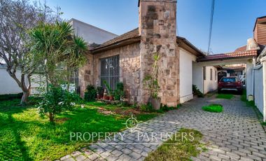 Oportunidad para inversionistas en Ñuñoa: Venta casa con gran terreno