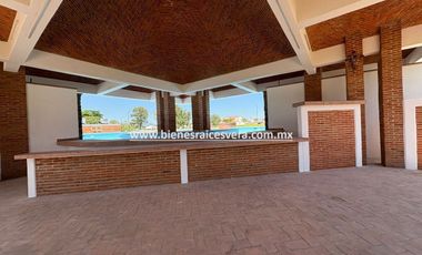 TERRENO EN VENTA EN TEQUISQUIAPAN EN EL FRACC. LAS KINTAS. Beto