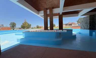 TERRENO EN VENTA EN TEQUISQUIAPAN EN EL FRACC. LAS KINTAS. Beto