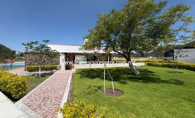 TERRENO EN VENTA EN TEQUISQUIAPAN EN EL FRACC. LAS KINTAS. Beto