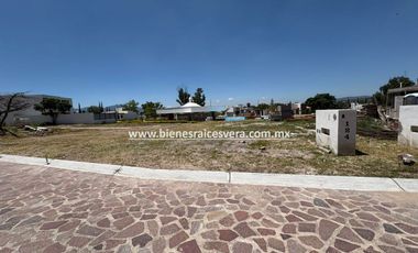 TERRENO EN VENTA EN TEQUISQUIAPAN EN EL FRACC. LAS KINTAS. Omar