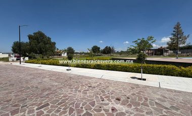 TERRENO EN VENTA EN TEQUISQUIAPAN EN EL FRACC. LAS KINTAS. Omar