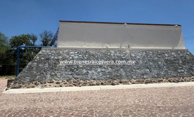 TERRENO EN VENTA EN TEQUISQUIAPAN EN EL FRACC. LAS KINTAS. Omar