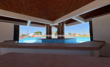 TERRENO EN VENTA EN TEQUISQUIAPAN EN EL FRACC. LAS KINTAS. Edu