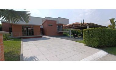 ALQUILO CASA CAMPESTRE SECTOR ALQUERIA DOSQUEBRADAS COD 7985190