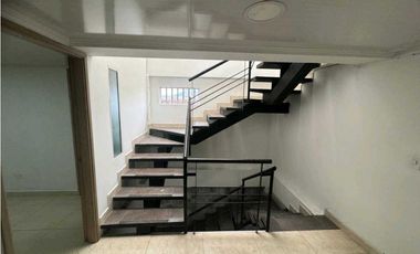 VENDO CASA SECTOR CORALES PEREIRA COD 8155194