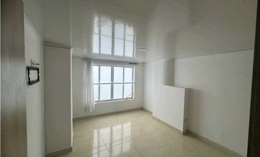 VENDO CASA SECTOR CORALES PEREIRA COD 8155194