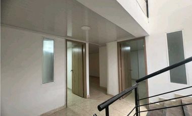 VENDO CASA SECTOR CORALES PEREIRA COD 8155194