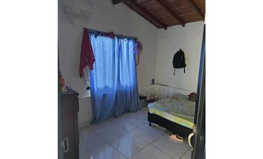 CASA LOTE EN LAS AFUERAS DE LA CEJA