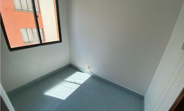 ALQUILO APARTAMENTO EN LOS ALPES COD 9004400