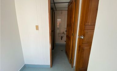 ALQUILO APARTAMENTO EN LOS ALPES COD 9004400