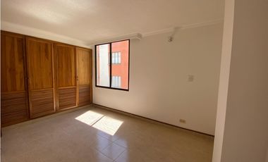 ALQUILO APARTAMENTO EN LOS ALPES COD 9004400