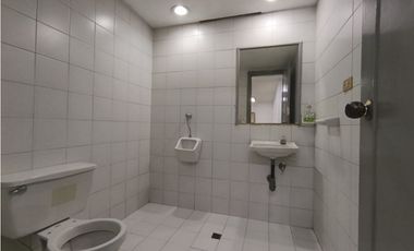 LOCAL EN ARRIENDO, MEDELLN P3