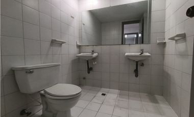 LOCAL EN ARRIENDO, MEDELLN P3