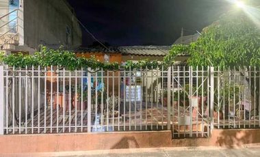 Casa de un piso para remodelar en  Santa Marta Colombia