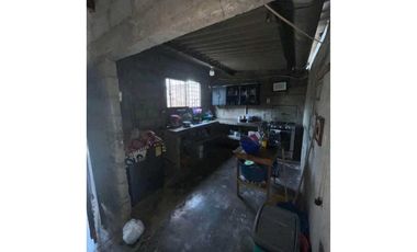 Casa de un piso para remodelar en  Santa Marta Colombia