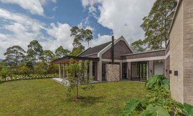 Venta de casa campestre en Monte Sereno, El Retiro – Refugio exclusivo