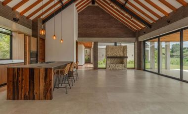 Venta de casa campestre en Monte Sereno, El Retiro – Refugio exclusivo