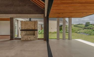 Venta de casa campestre en Monte Sereno, El Retiro – Refugio exclusivo