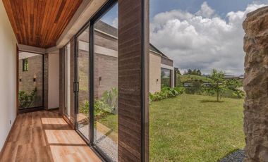 Venta de casa campestre en Monte Sereno, El Retiro – Refugio exclusivo