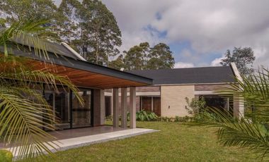 Venta de casa campestre en Monte Sereno, El Retiro – Refugio exclusivo