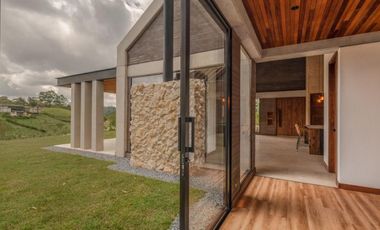 Venta de casa campestre en Monte Sereno, El Retiro – Refugio exclusivo