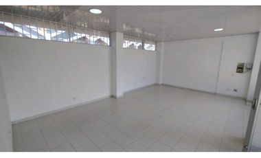 Tenjo, local 37.5 M2, Estación de servicio-L103