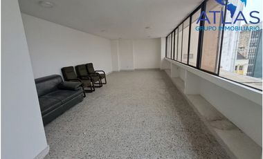 ARRIENDO OFICINA UBICADA EN EL CENTRO DE BUCARAMANGA  COD: 1043