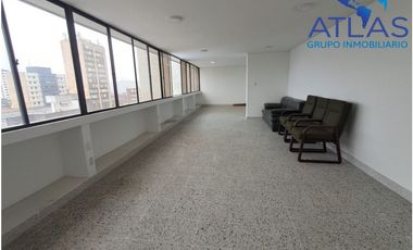 ARRIENDO OFICINA UBICADA EN EL CENTRO DE BUCARAMANGA  COD: 1043