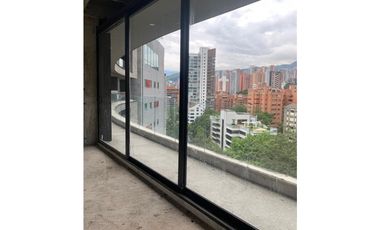 SE ARRIENDA OFICINA POBLADO