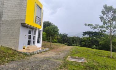 VENDE CASA EN UNIDAD RESIDENCIAL DE VILLETA